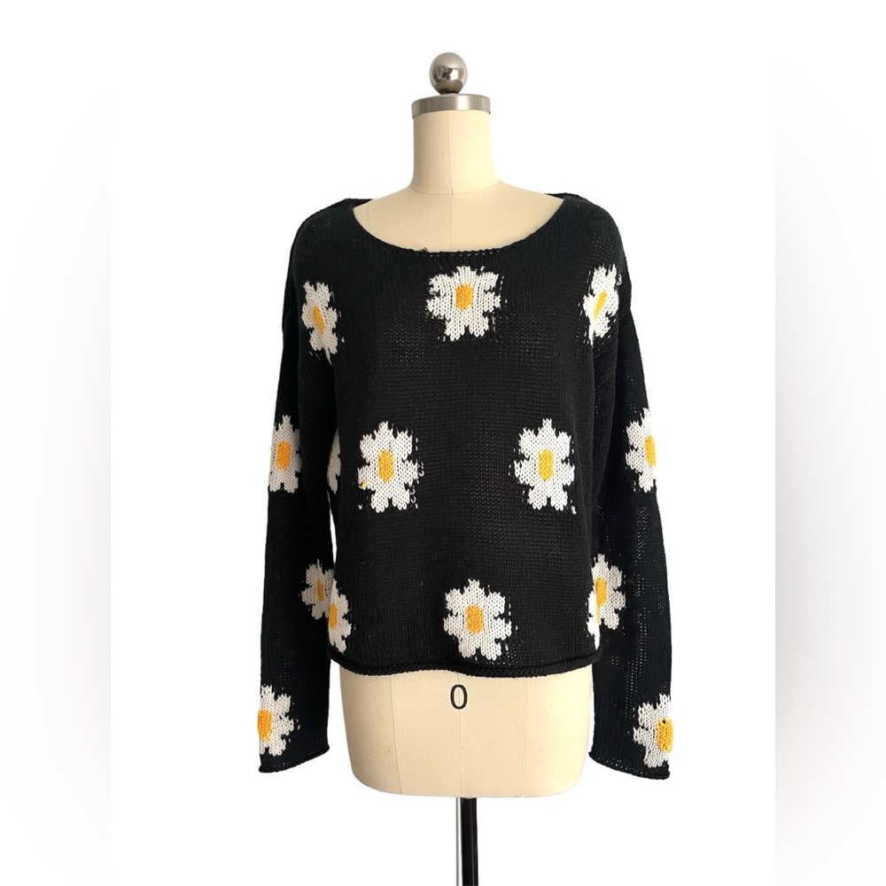Rewind Lightweight Black Marguerite Cable Knit Short Sweater Women’s Size M